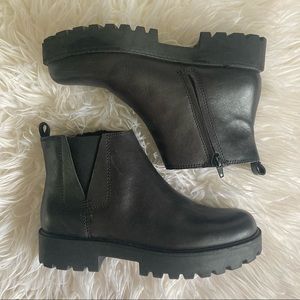 Zodiac Shiloh Chelsea Boot Black Leather